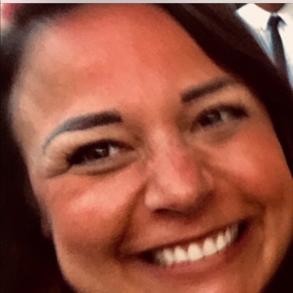 Meet your Posher, Liz